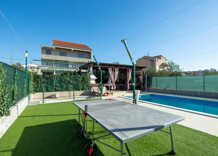 Luxury With A Swimming Pool Split - 20334 Villa