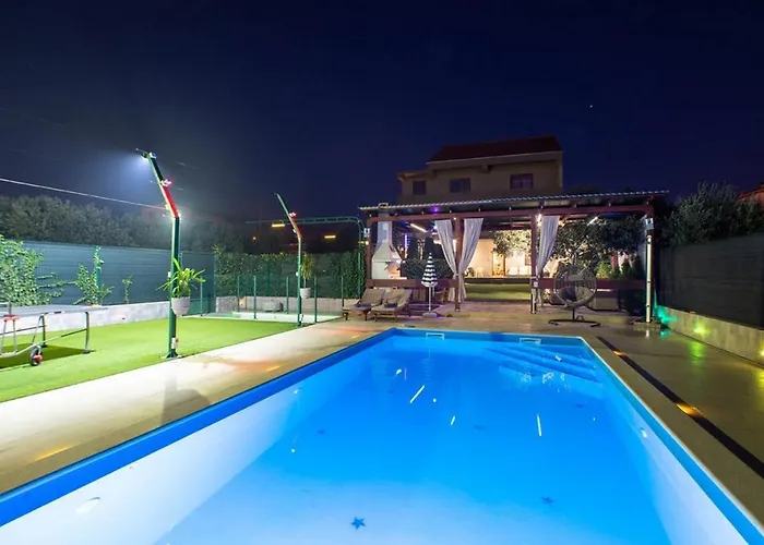 Luxury With A Swimming Pool Split - 20334 Villa Solin