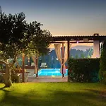 Luxury With A Swimming Pool Split - 20334